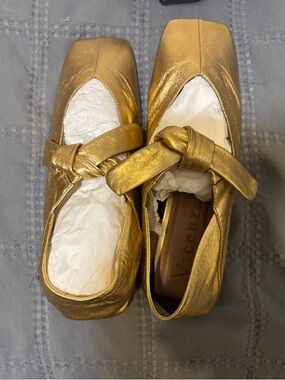 Vicenza Metallic Gold Knot Mary Jane Flats